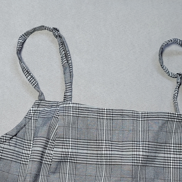 MACCS THE LABEL Black & White Plaid Sleeveless Mini Dress, Large - Picture 4 of 14